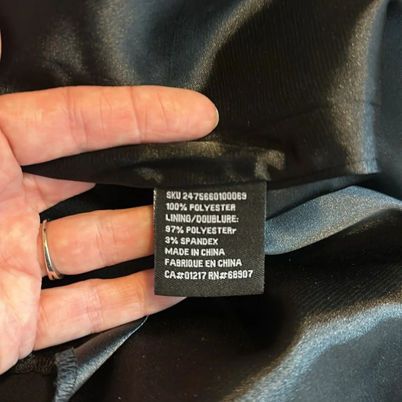 Le Chateau fitted sleeveless scoop neck v-back pockets skirt pleats satin piping - Picture 8 of 9